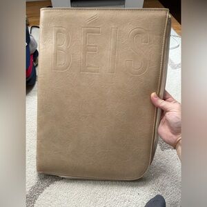 BEIS beige laptop sleeve